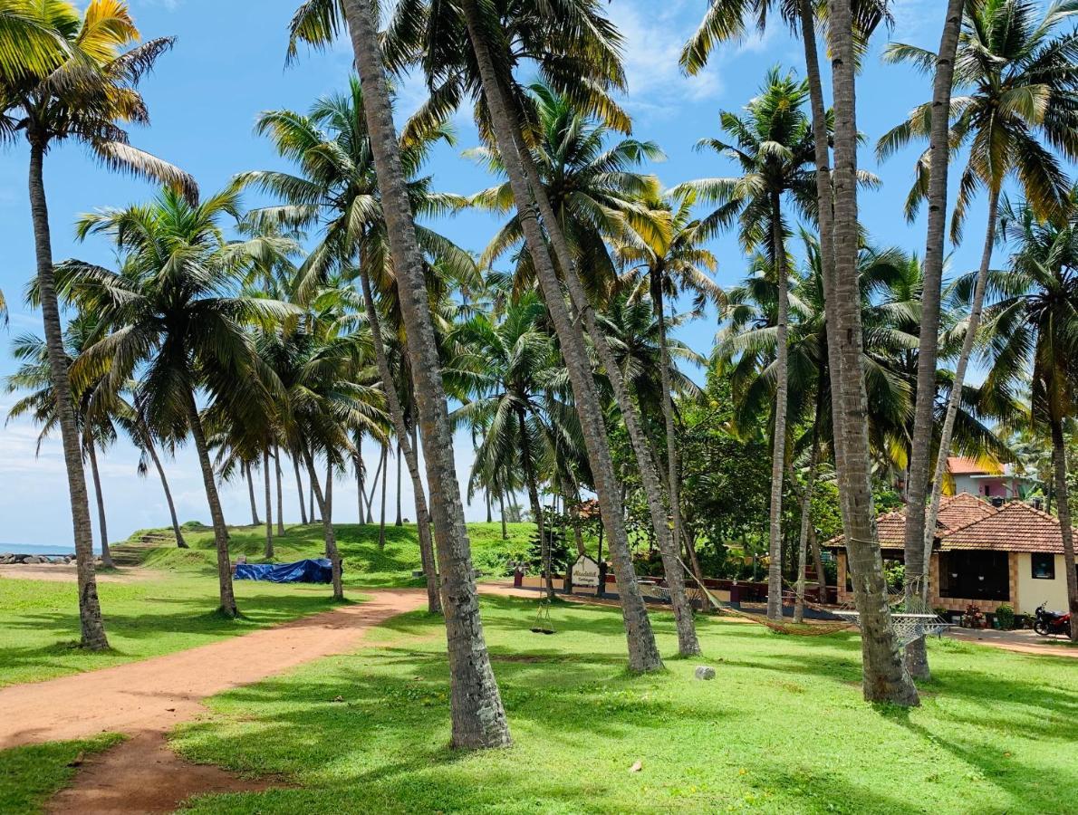 Maadathil Cottages Varkala Exteriör bild