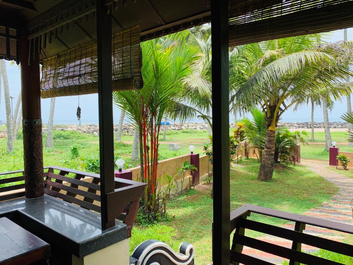 Maadathil Cottages Varkala Exteriör bild