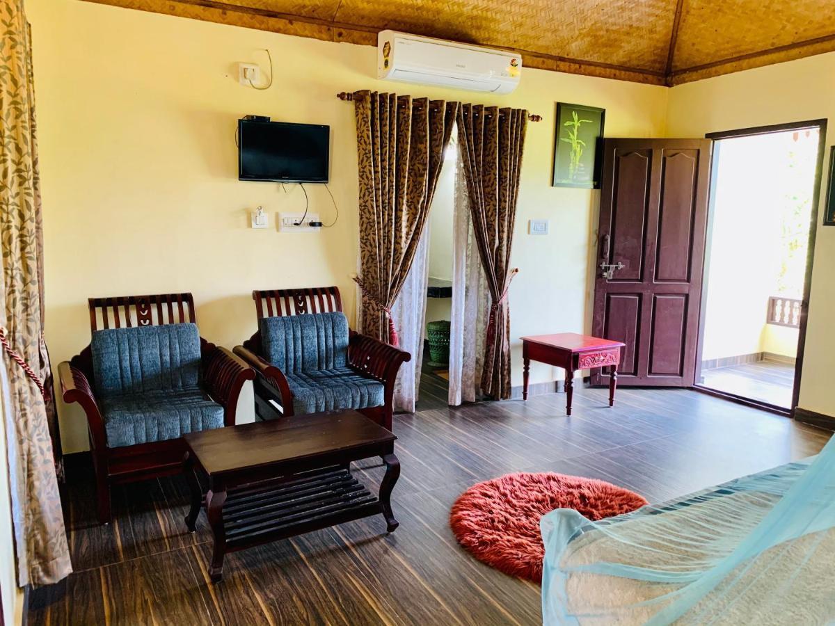 Maadathil Cottages Varkala Exteriör bild