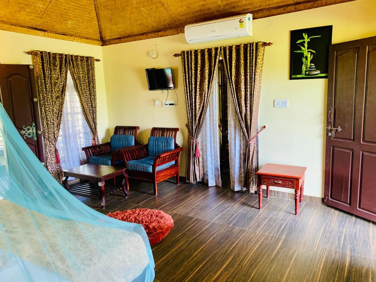 Maadathil Cottages Varkala Exteriör bild