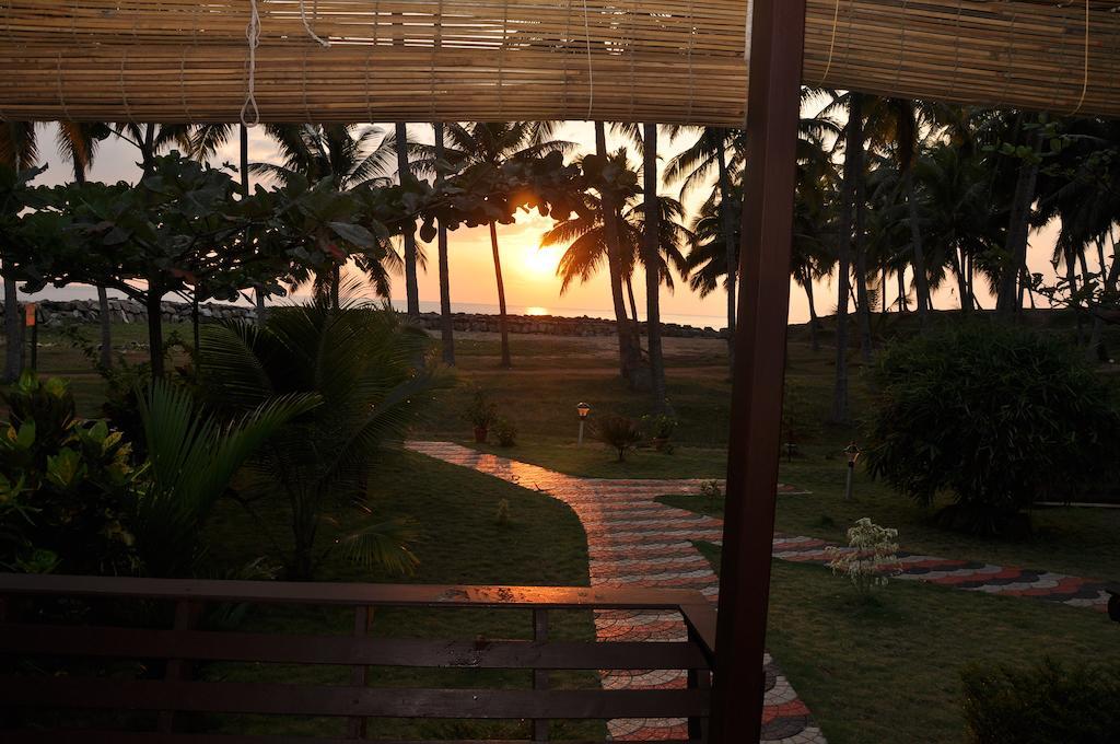 Maadathil Cottages Varkala Rum bild