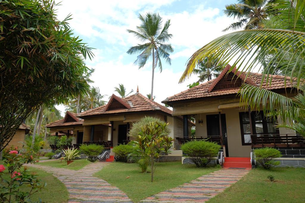 Maadathil Cottages Varkala Exteriör bild