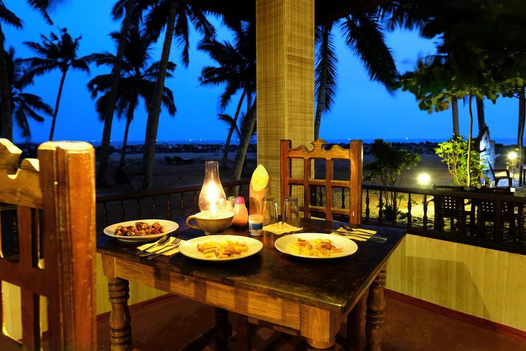 Maadathil Cottages Varkala Exteriör bild