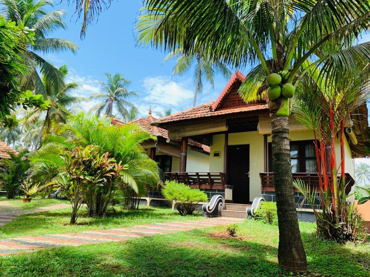 Maadathil Cottages Varkala Exteriör bild